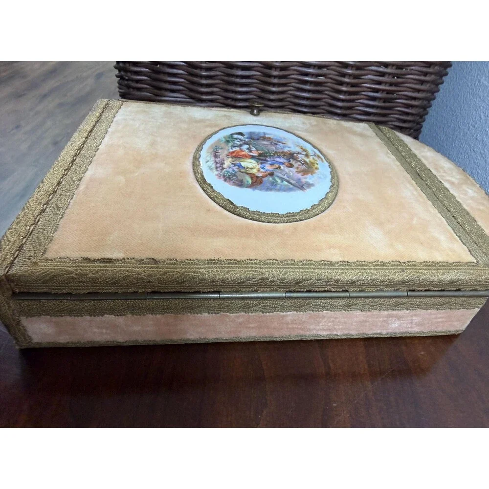 Vintage Peach Pink Velvet Wall Jewelry Cabinet Porcelain Key Holder